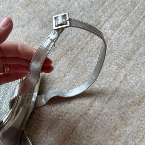 Touch Ups Silver Wedges Heels Dress Sandal Size 6 Formal Wedding Holiday Party - Picture 5 of 10